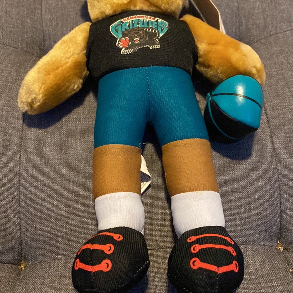 Vintage Vancouver Grizzlies NBA Stuffed Teddy Bear Plush Toy *New with Tags* 90s - Picture 3 of 12